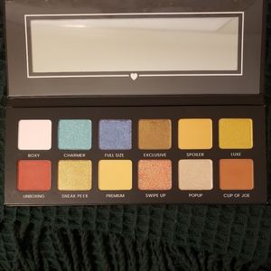 boxycharm Hello Charmer eyeshadow palette